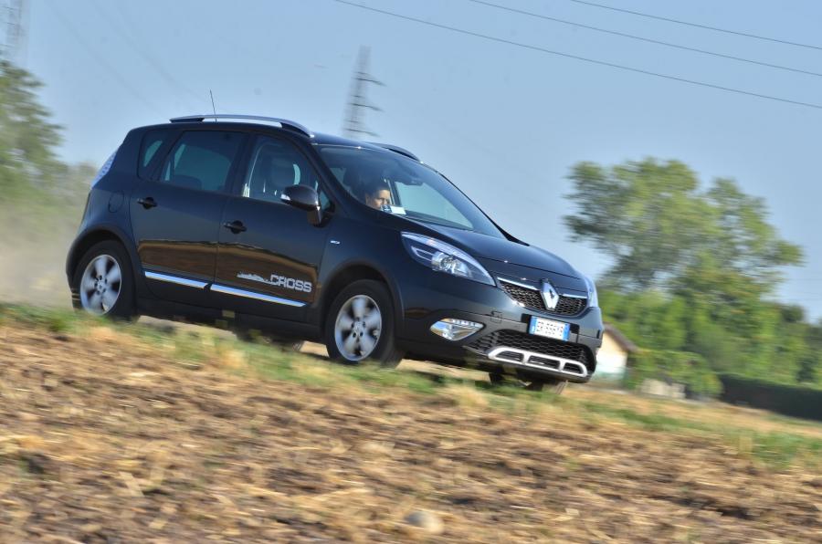  Renault Scenic XMod Cross 2013 года  (IT) (фото 25 из 28)